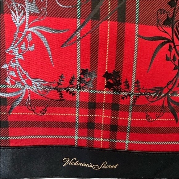 VICTORIA’s SECRET Plaid Tote—Pristine Condition - Picture 3 of 6